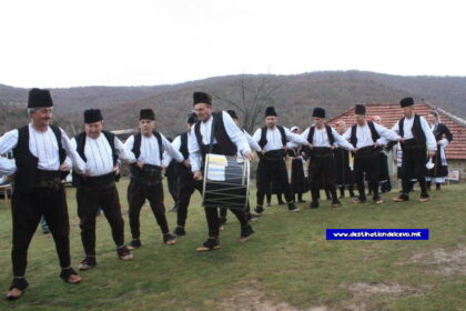 kopachkata_soba_dedo_mitko