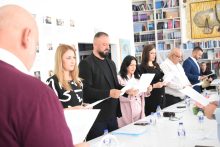 Д‑р Николчо Стојменовски од ВМРО-ДПМНЕ избран за нов Претседател на Советот на Општина Делчево